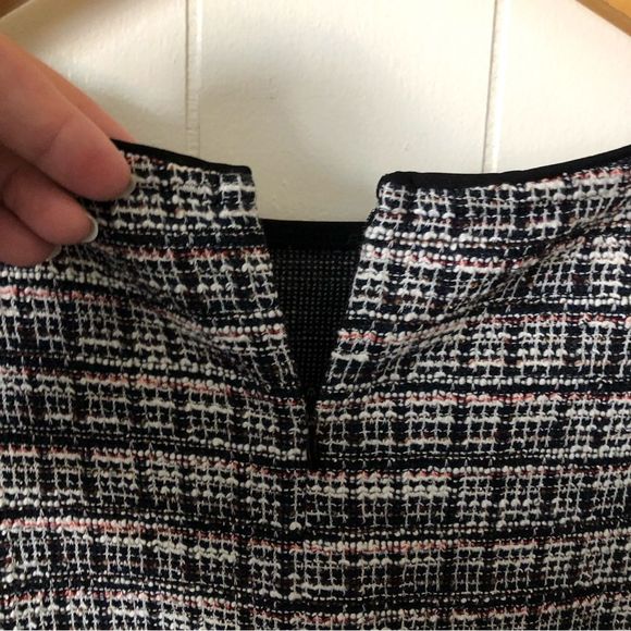 Ann Taylor Short Sleeve Cotton Blend Top Blouse Size L - Picture 7 of 8